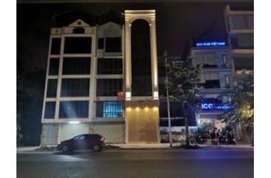 BÁN NHÀ KÍNH MẶT PHỐ PHẠM VĂN ĐỒNG 100M – 7 TẦNG – THANG MÁY – VỈA HÈ  GARA Ô TÔ KINH DOANH